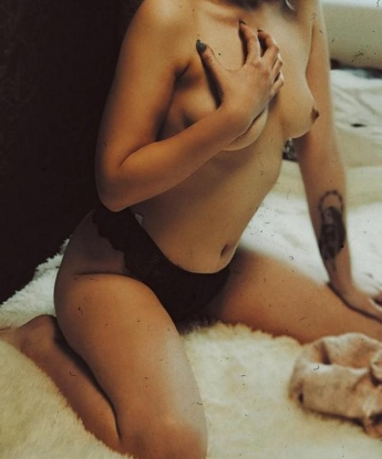 Анкета проститутки Елизавета - город Знаменский, 20 лет, №10143